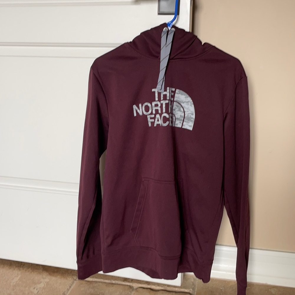 Men’s Medium North Face hoodie